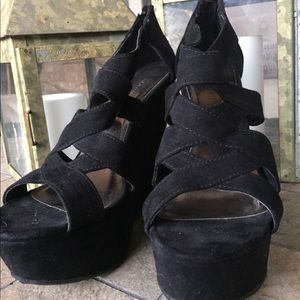 Madden girl wedge heel